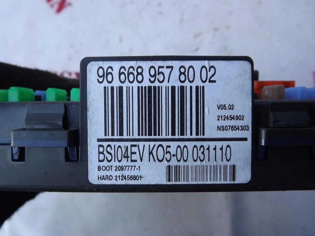 Блок комфорта BSI Пежо 308 - миниатюра 2