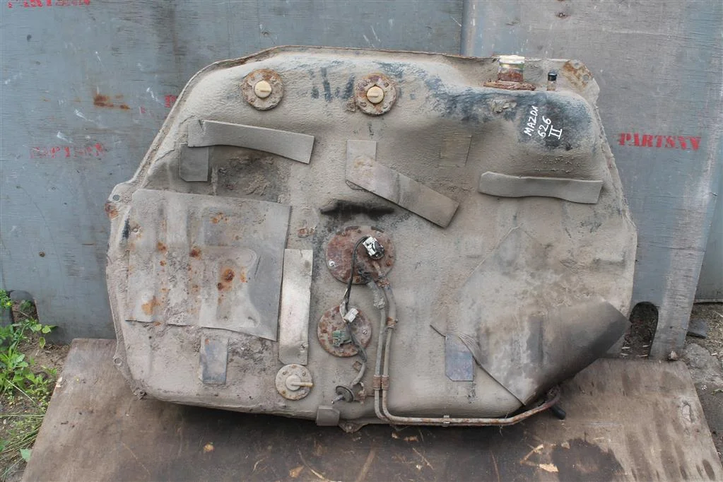 Бак топливный Мазда 626 GE - изображение 1