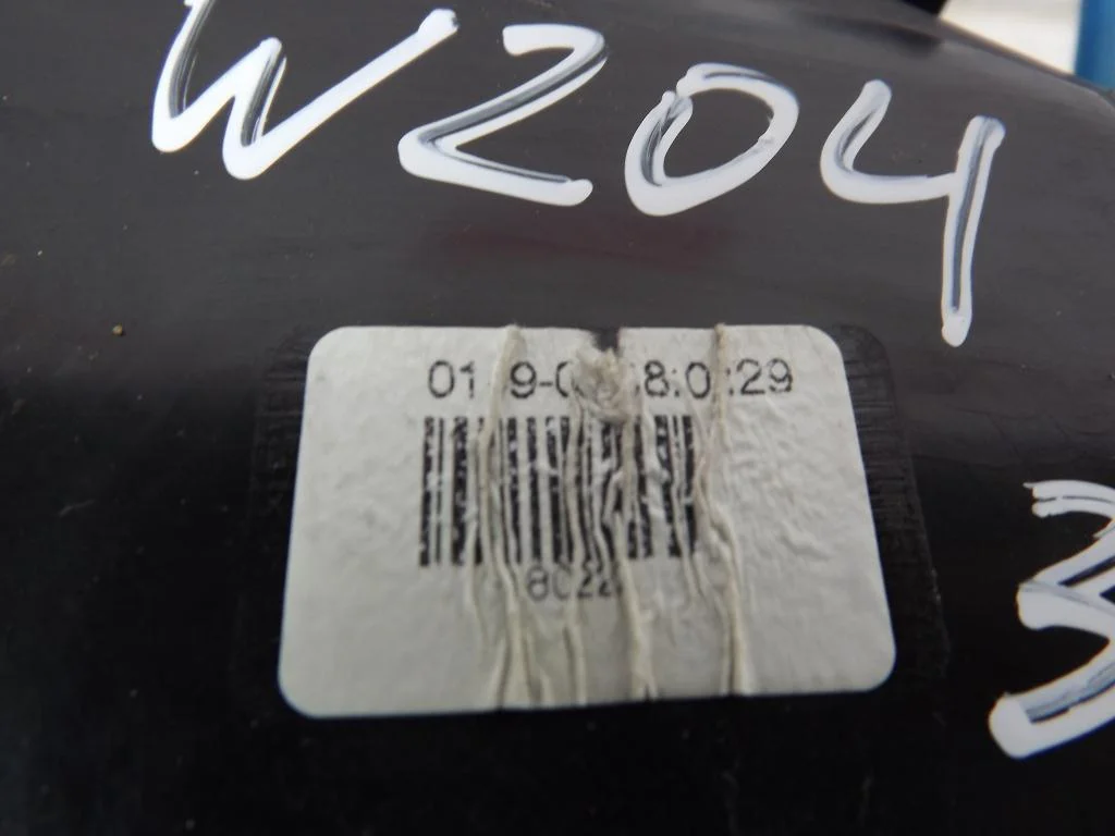 Замок двери задней правой Мерседес W204 - миниатюра 2