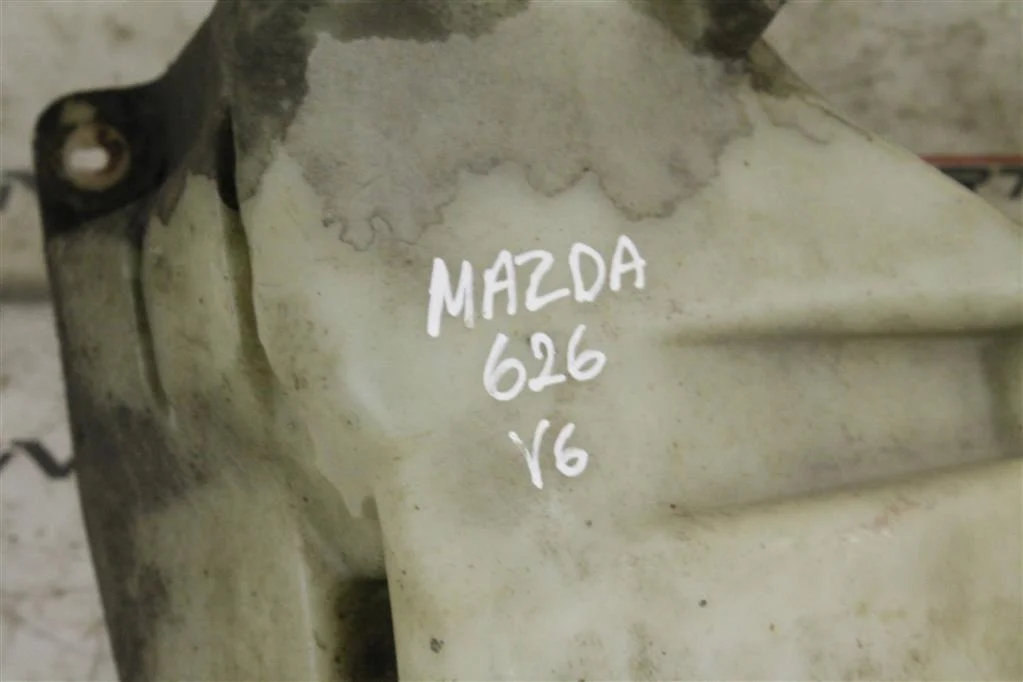 Бачок омывателя Мазда 626 GE - миниатюра 3
