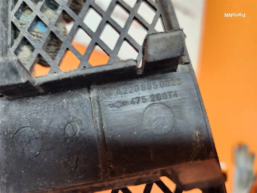 Решетка переднего бампера Мерседес Мерседес-бенс - миниатюра 3