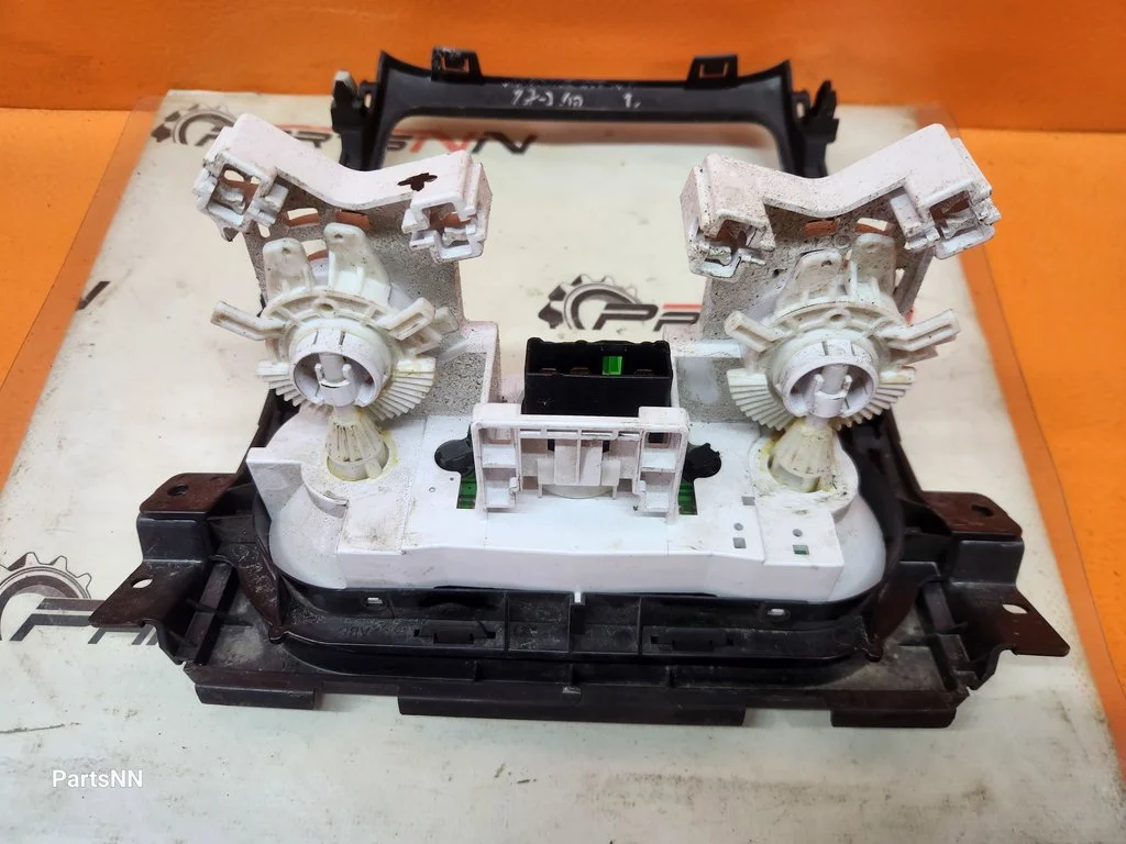 Блок управления печкой Сузуки SX 4 - миниатюра 3
