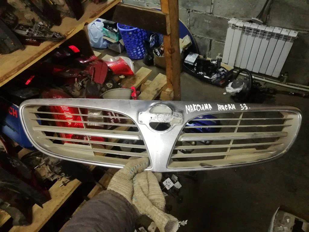 Решетка радиатора Ниссан Максима А33 - миниатюра 2