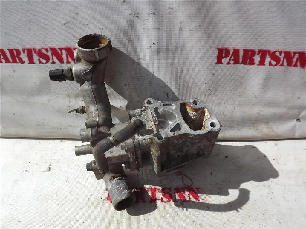Корпус термостата Митсубиши Паджеро 2 - миниатюра 2