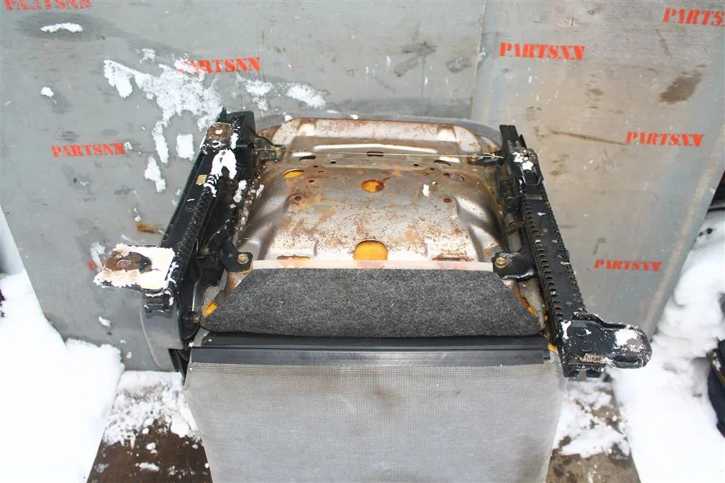 Сиденье переднее правое Митсубиши Мираж - миниатюра 4