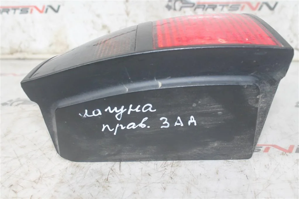 Фонарь задний правый Рено Лагуна - миниатюра 3