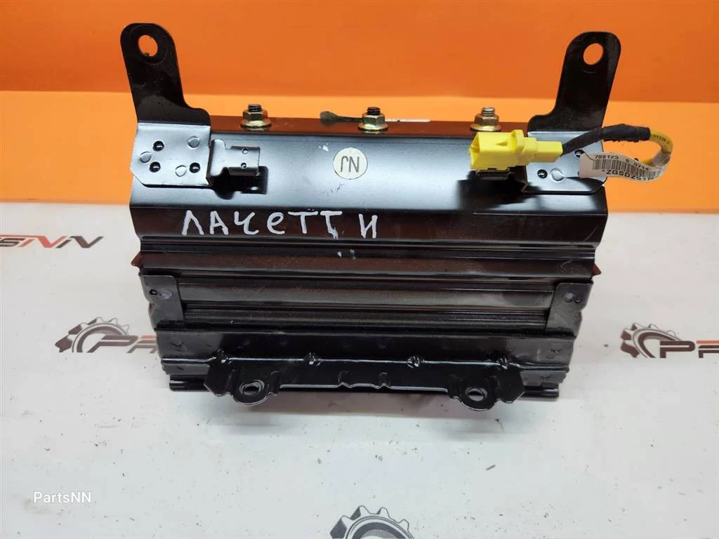 Подушка безопасности пассажирская Шевроле Lacetti - миниатюра 4