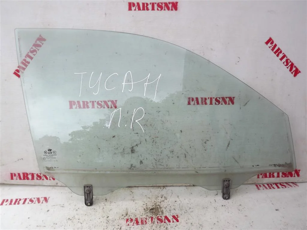 Стекло двери передней правой Хендай Tucson Туксон - изображение 1
