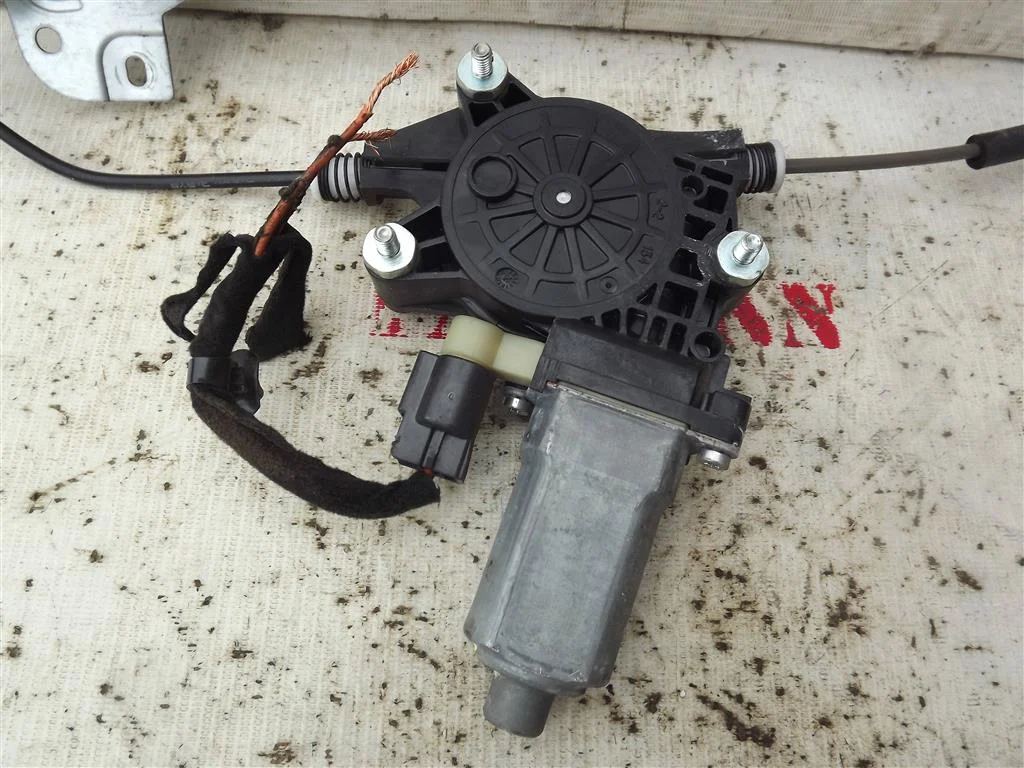 Стеклоподъемник задний левый Хендай Верна - миниатюра 2