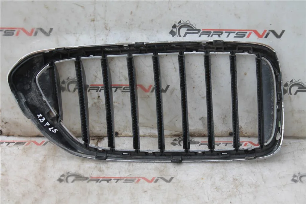 Решетка радиатора BMW X3 F25 - миниатюра 3