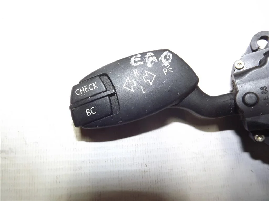 Переключатель поворотов BMW Е60/Е61 - миниатюра 2