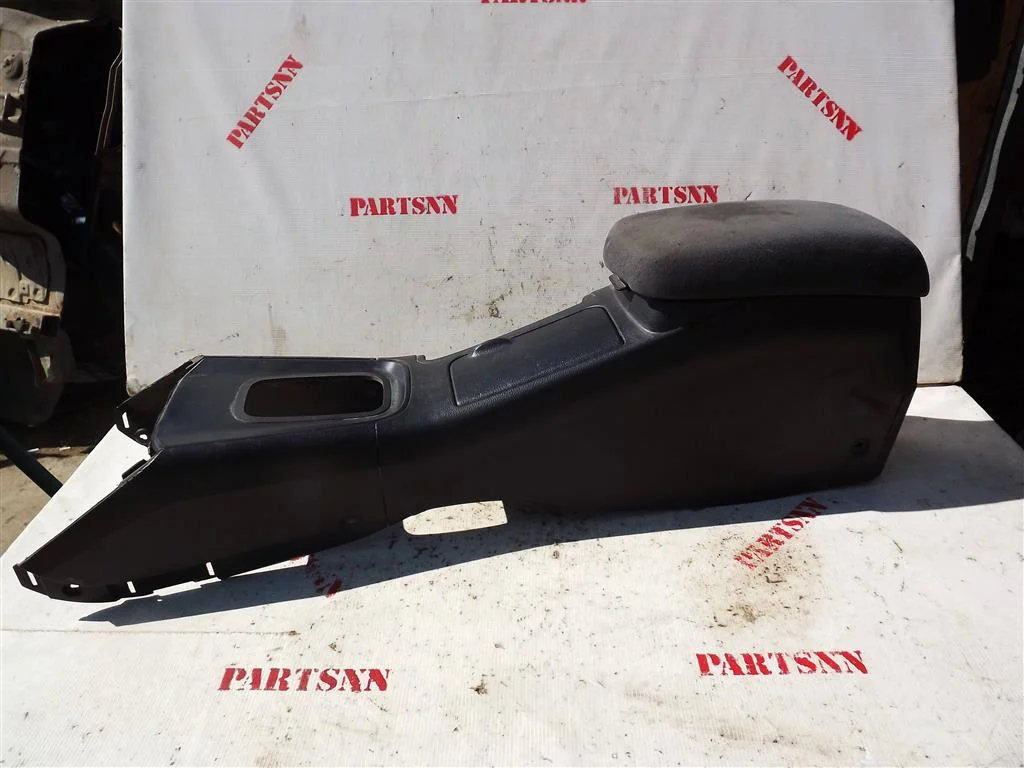 Подлокотник Ниссан Примьера P12 - миниатюра 3