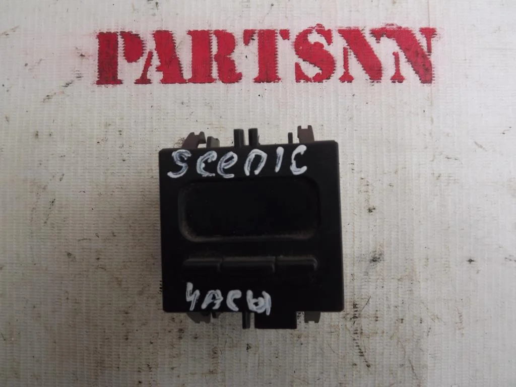 Часы Рено Сценик - изображение 1