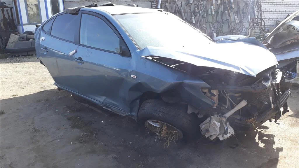Автомобиль на запчасти Хендай Элантра HD - миниатюра 3