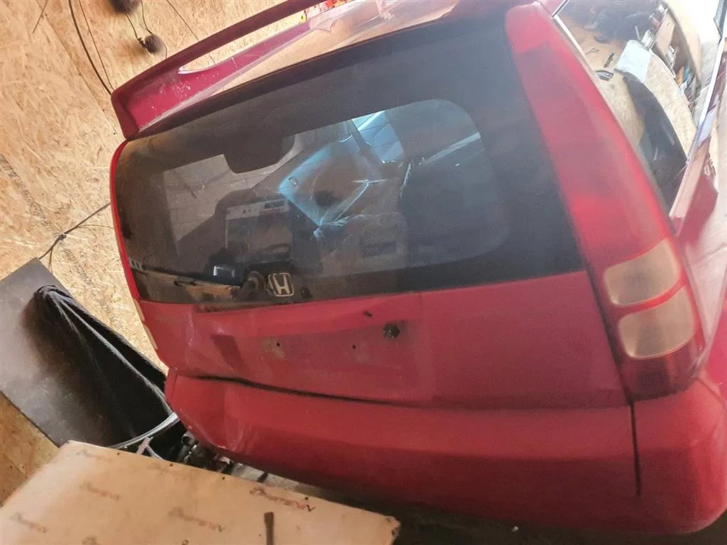 Автомобиль на запчасти Хонда HR-V - миниатюра 3