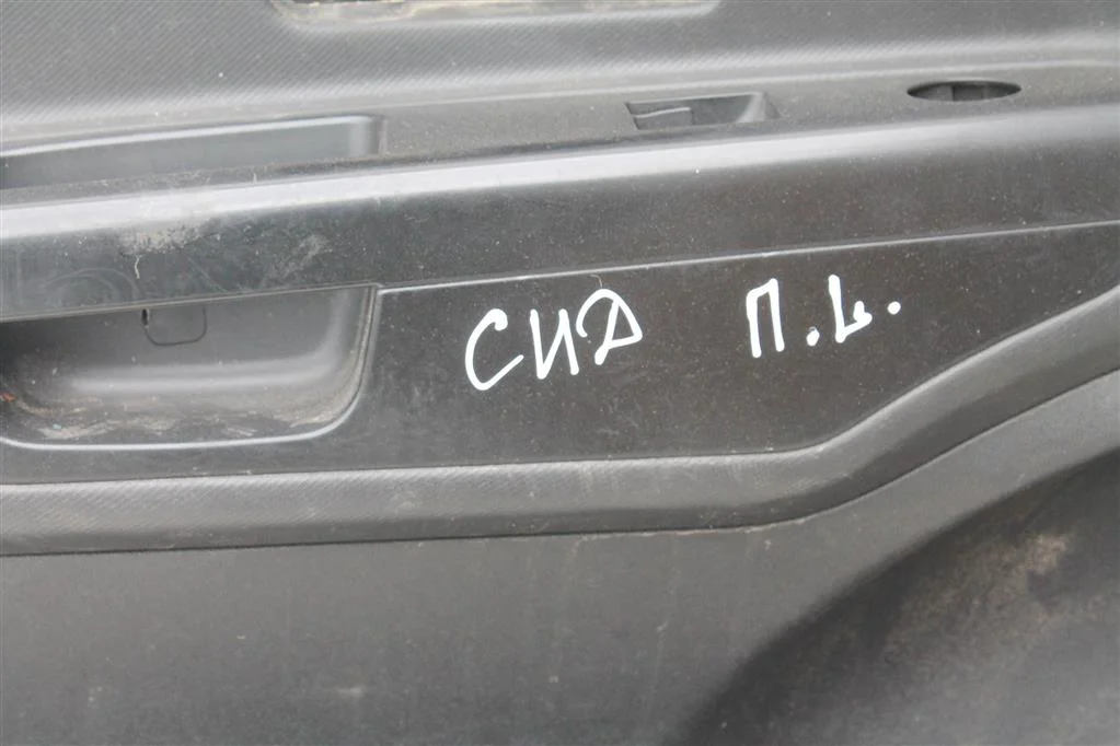 Обшивка двери передней левой Киа Сид - миниатюра 3