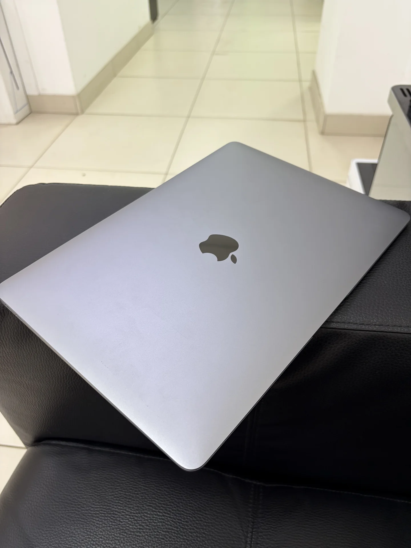 MacBook Air m1 8/256 Space gray - изображение 1