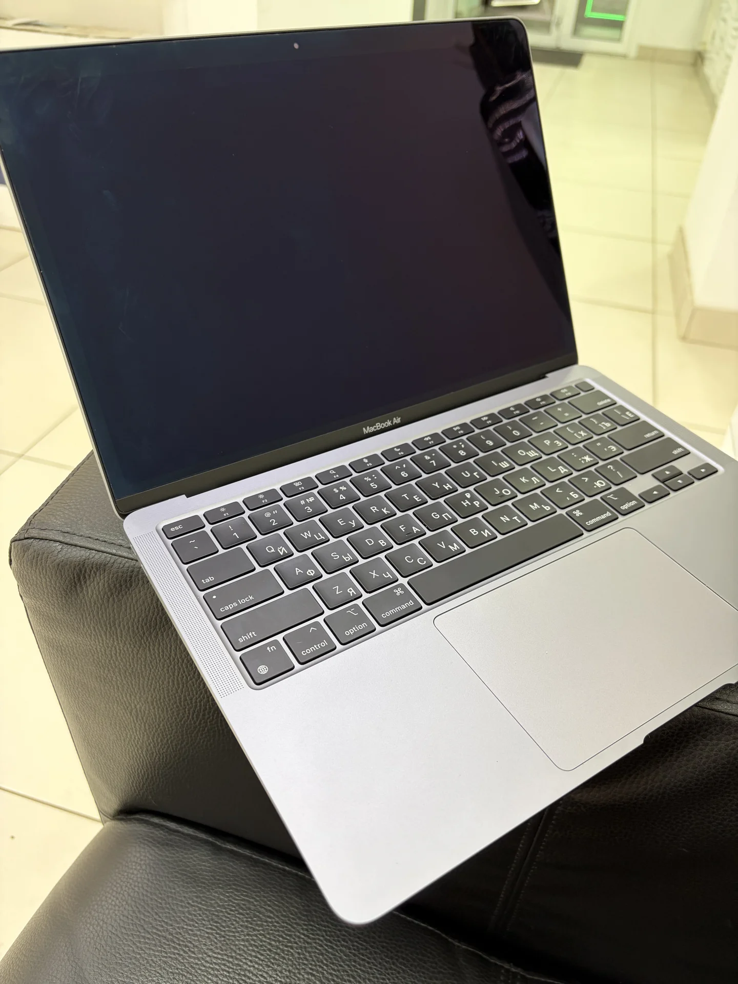 MacBook Air m1 8/256 Space gray - миниатюра 4