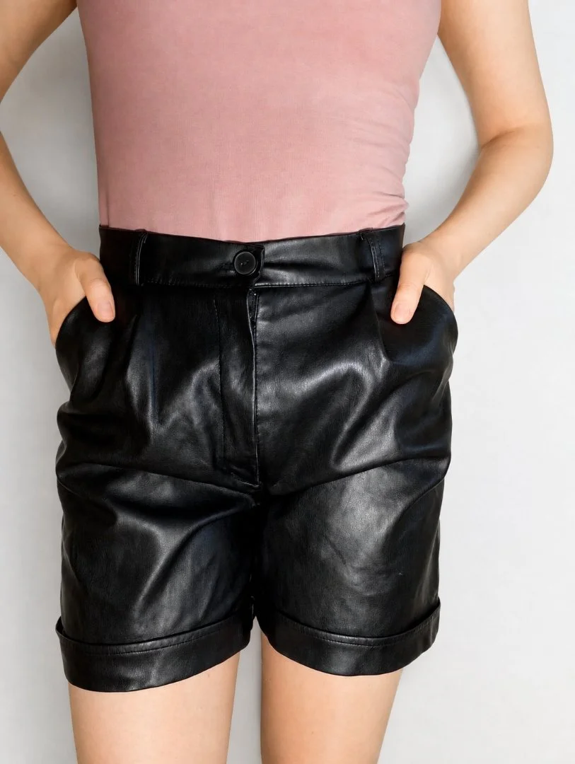 Женские кожаные шорты черные 44-46 (S/M) - миниатюра 3