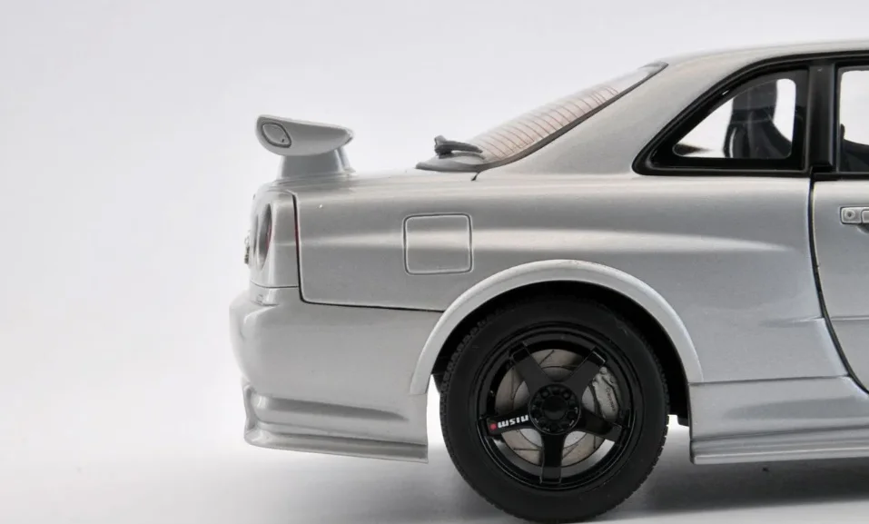 Autoart 1/18 Nisan R34 GT-R z-tune z2 - миниатюра 7