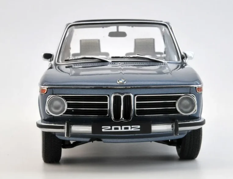 Autoart BMW 2002 Baur Cabrio 1/18 - миниатюра 3