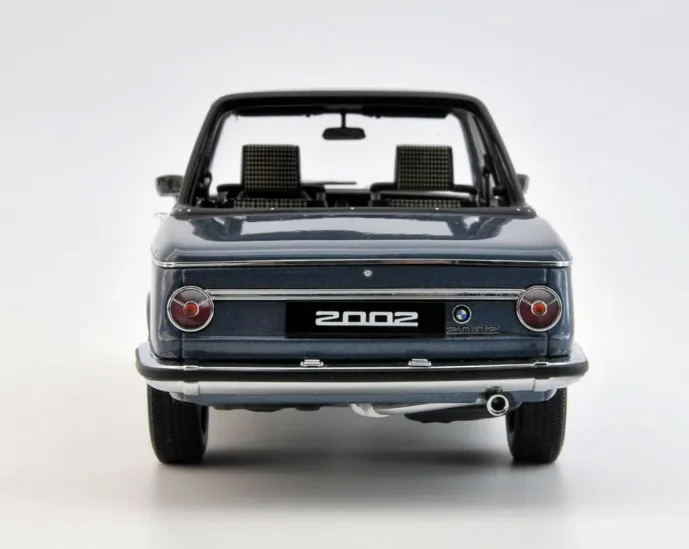 Autoart BMW 2002 Baur Cabrio 1/18 - миниатюра 5