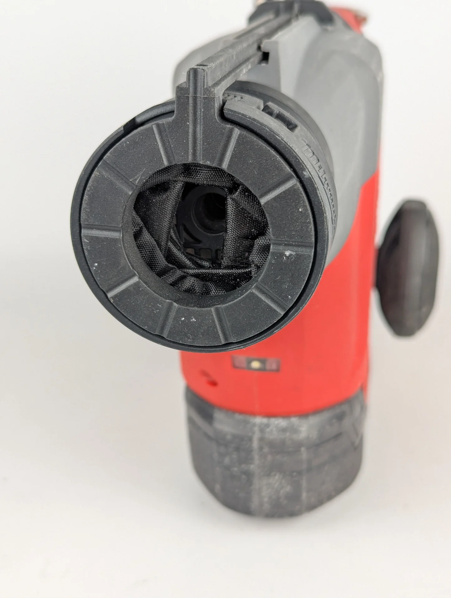 Перфоратор Milwaukee 3311-20 18V, 2.3Дж, SDS-Plus - миниатюра 2