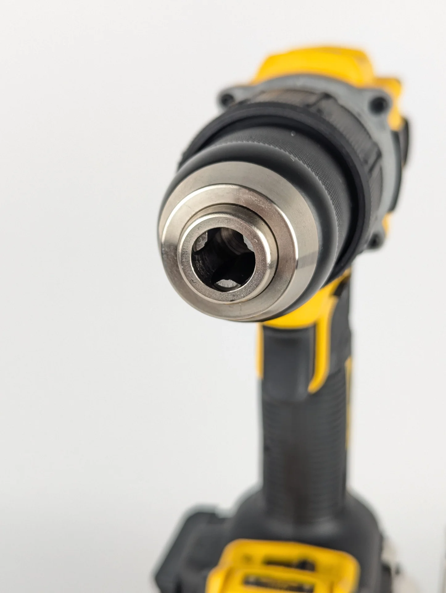 Ударная дрель-шуруповерт DeWalt Dcd805 18V - миниатюра 3
