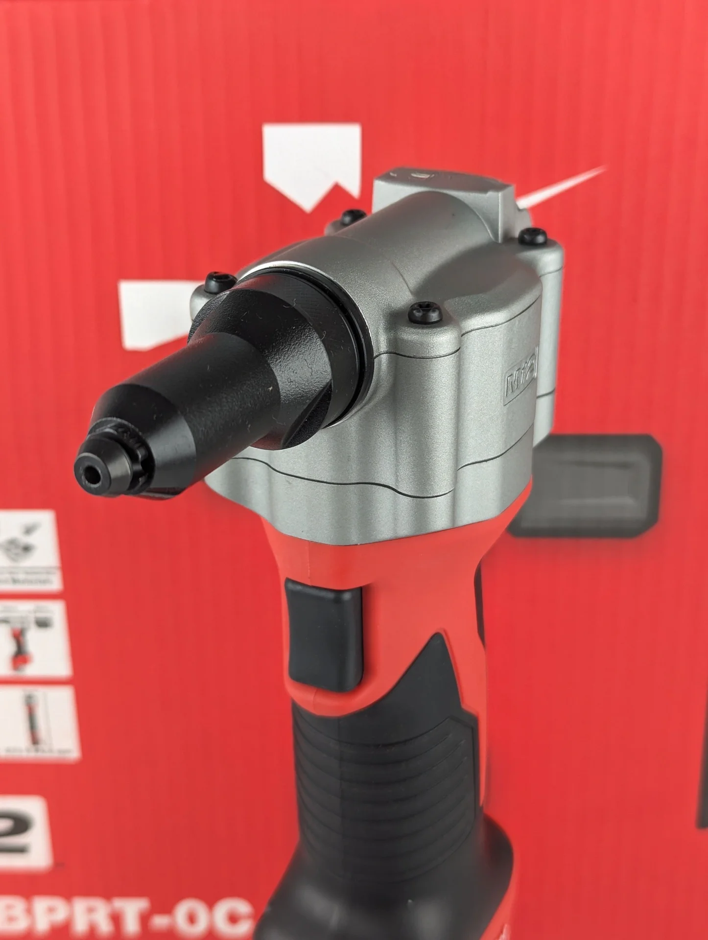 Заклепочник Milwaukee 2550-20 - миниатюра 2
