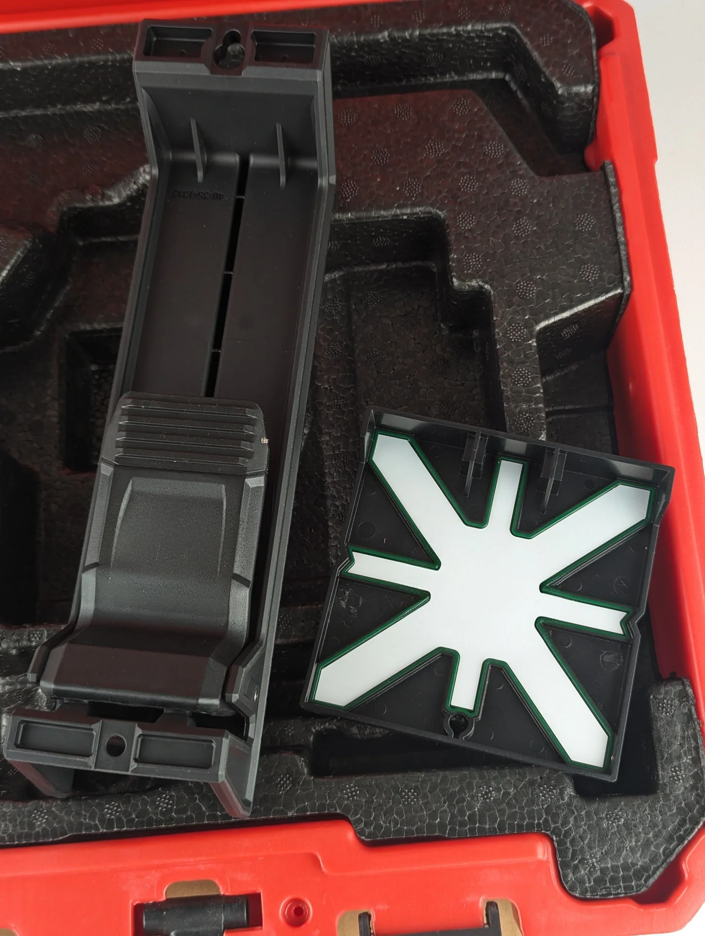 Лазерный уровень Milwaukee 3632-20 12V - миниатюра 4