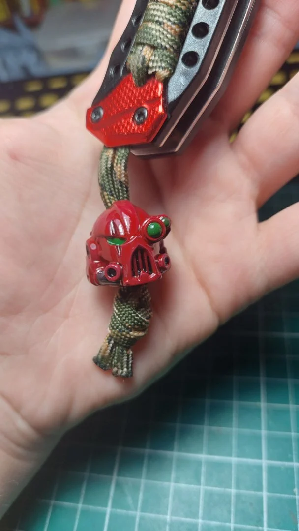 Бусина темляк Warhammer - миниатюра 2