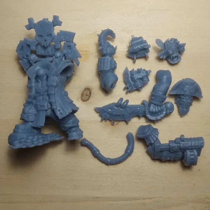 Миниатюра Орк Orkaz Pirate Warhammer 40000 - миниатюра 3