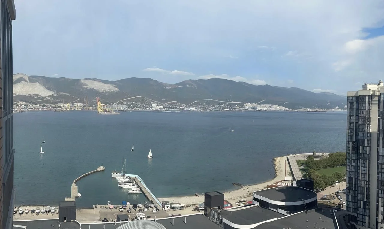 Квартира посуточно с видом на море - миниатюра 3