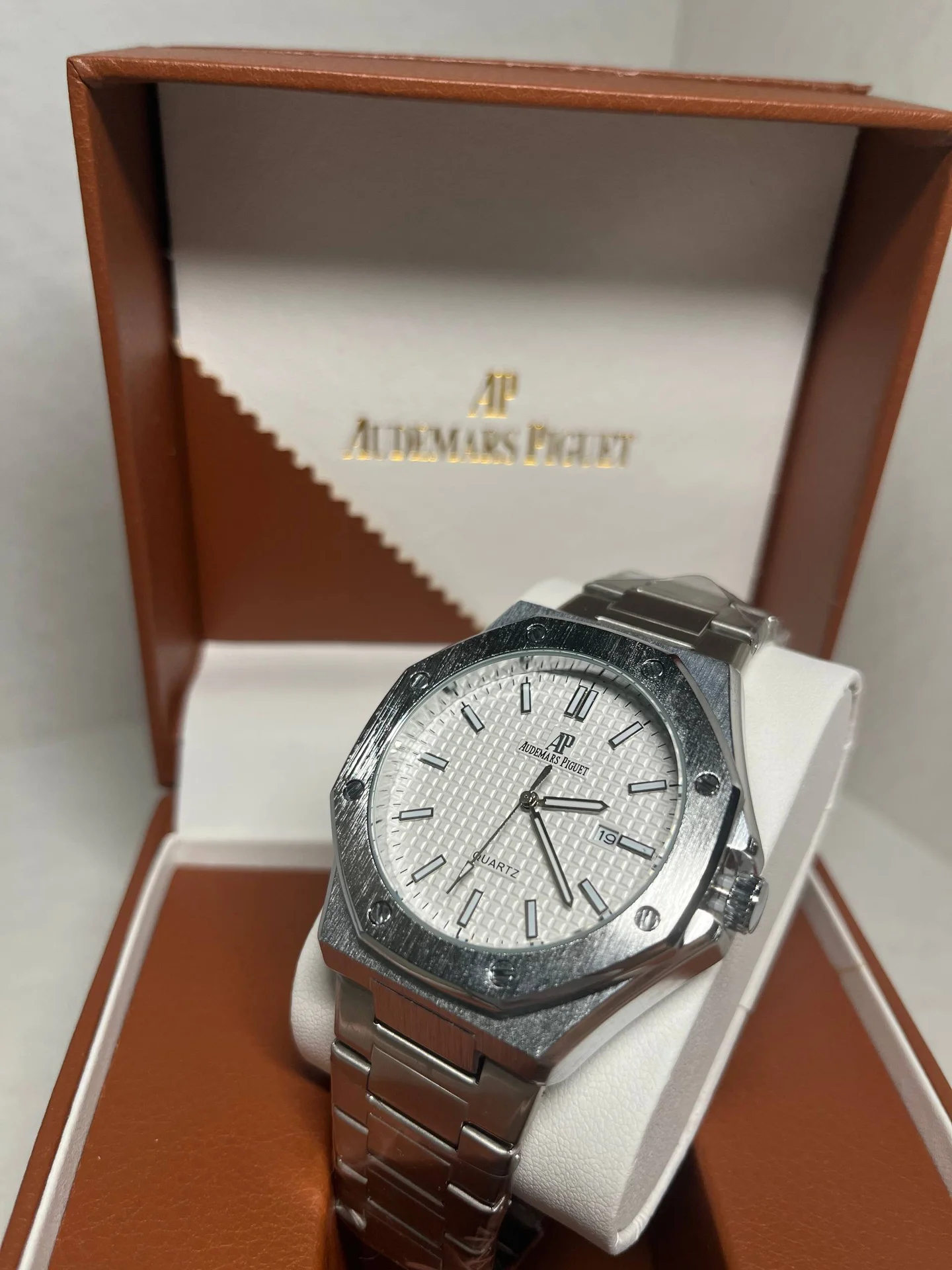 Часы Audemars Piguet - изображение 1