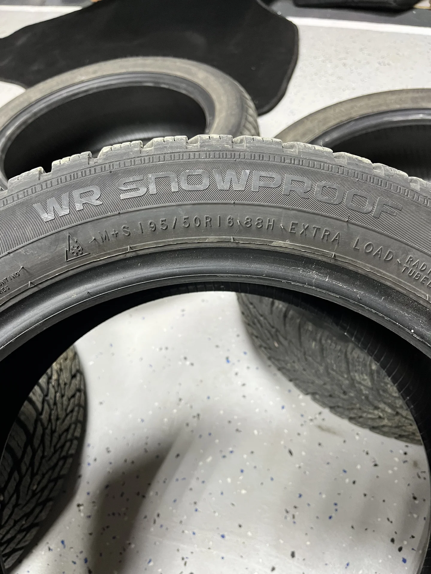 Nokian WR Snowproof 195/50R16 - миниатюра 4