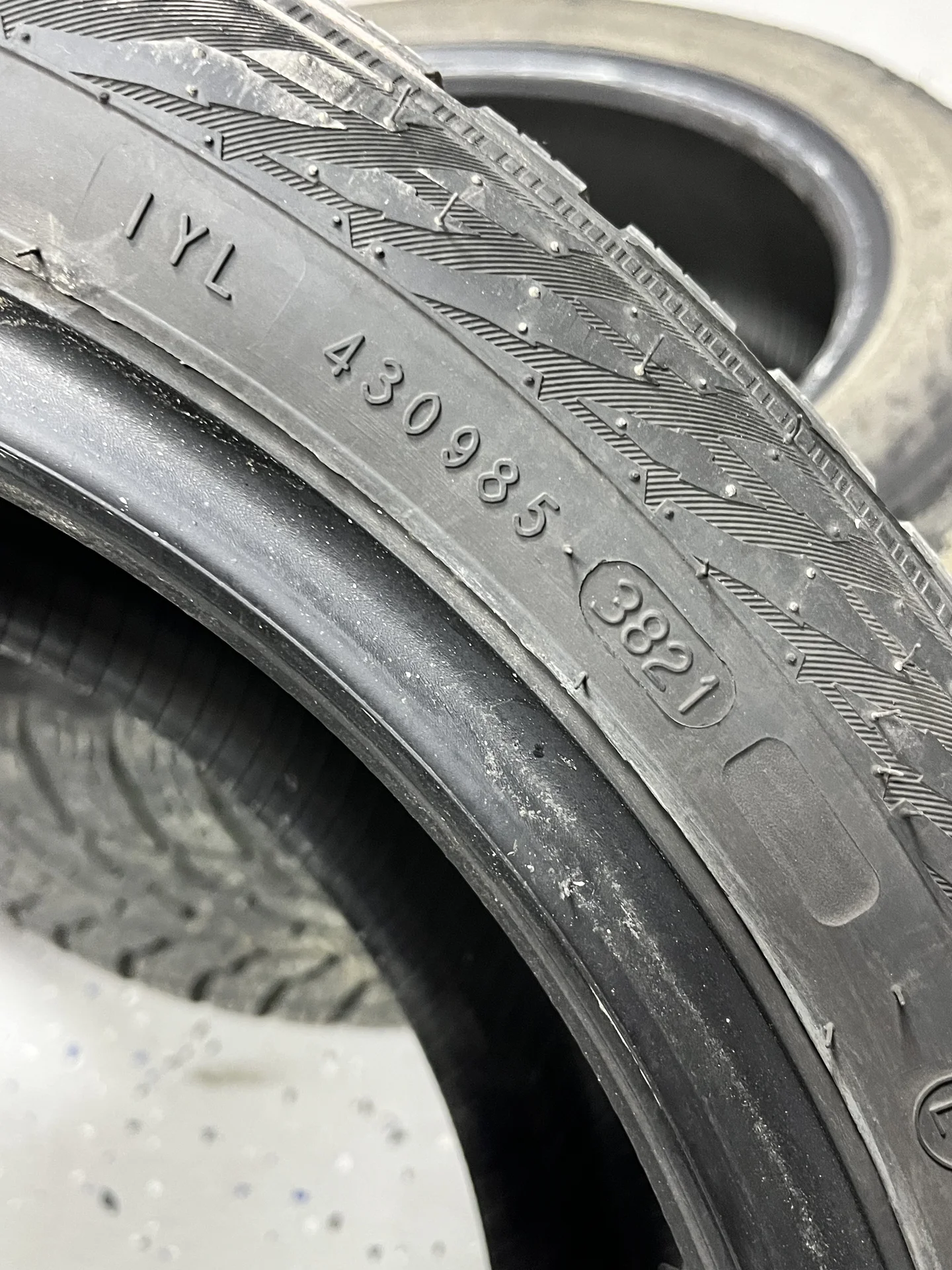 Nokian WR Snowproof 195/50R16 - миниатюра 6