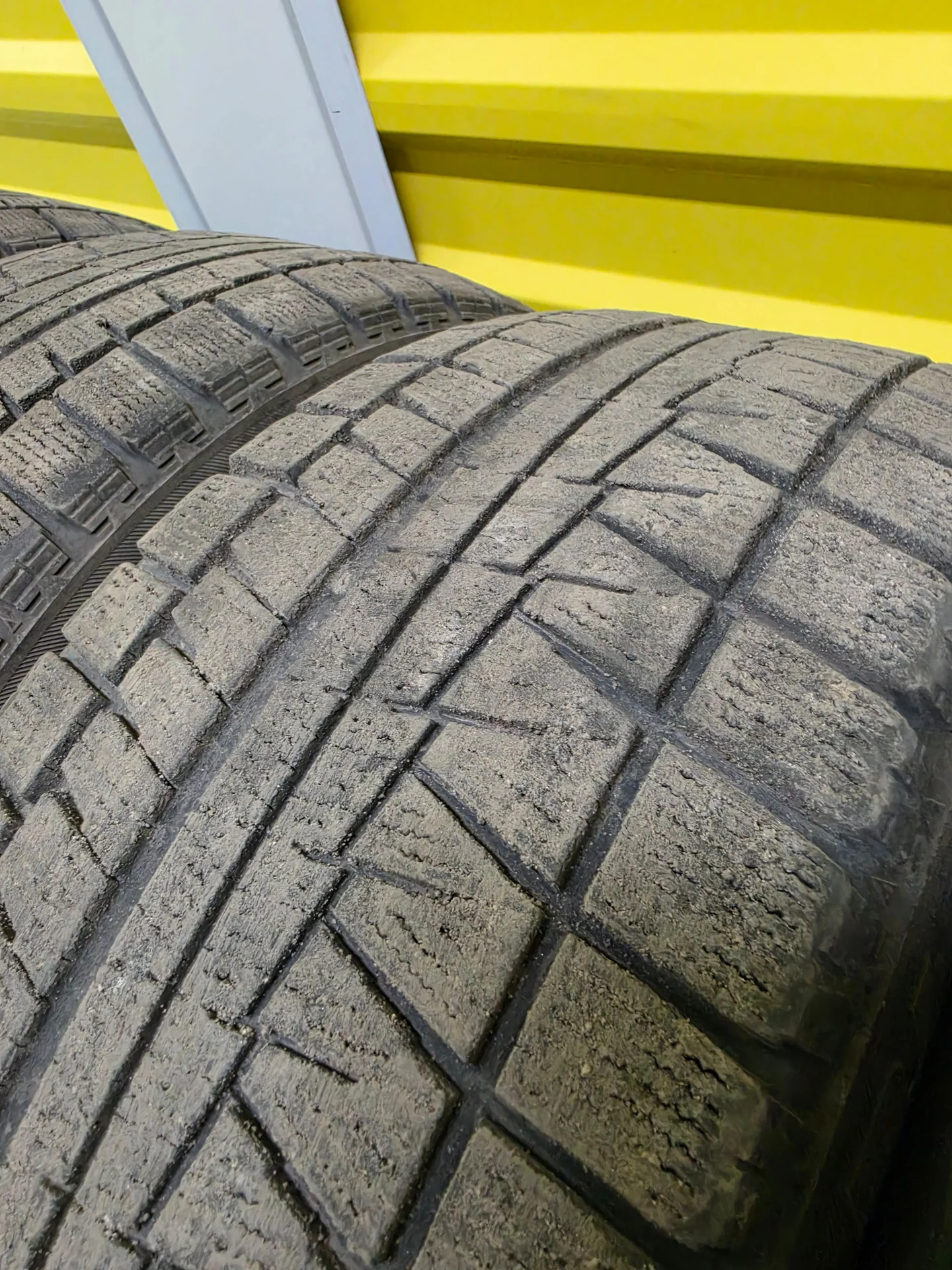 Bridgestone revo gz 225 50 17 - миниатюра 5