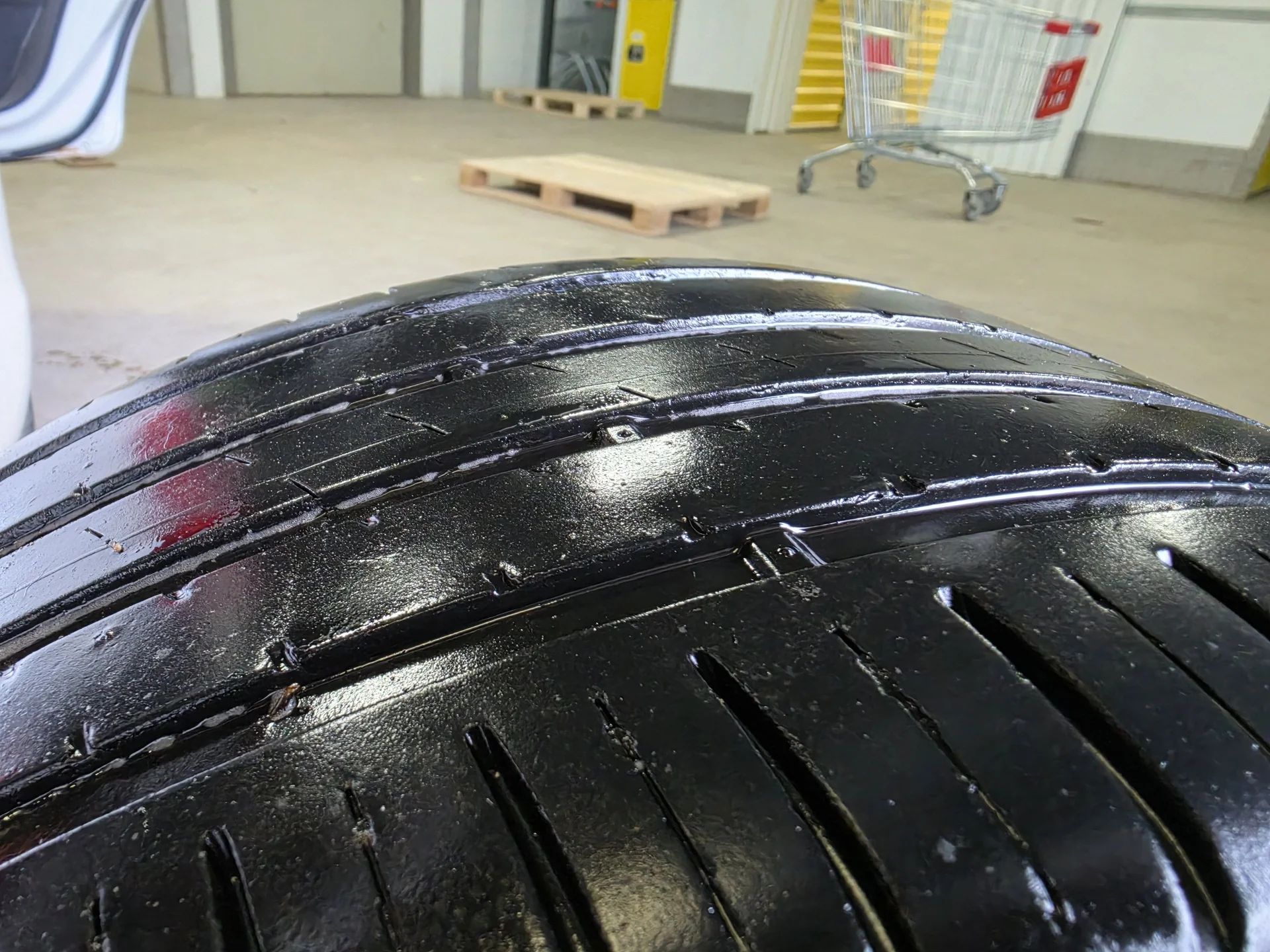 Шины kumho 235/45 17 - миниатюра 9