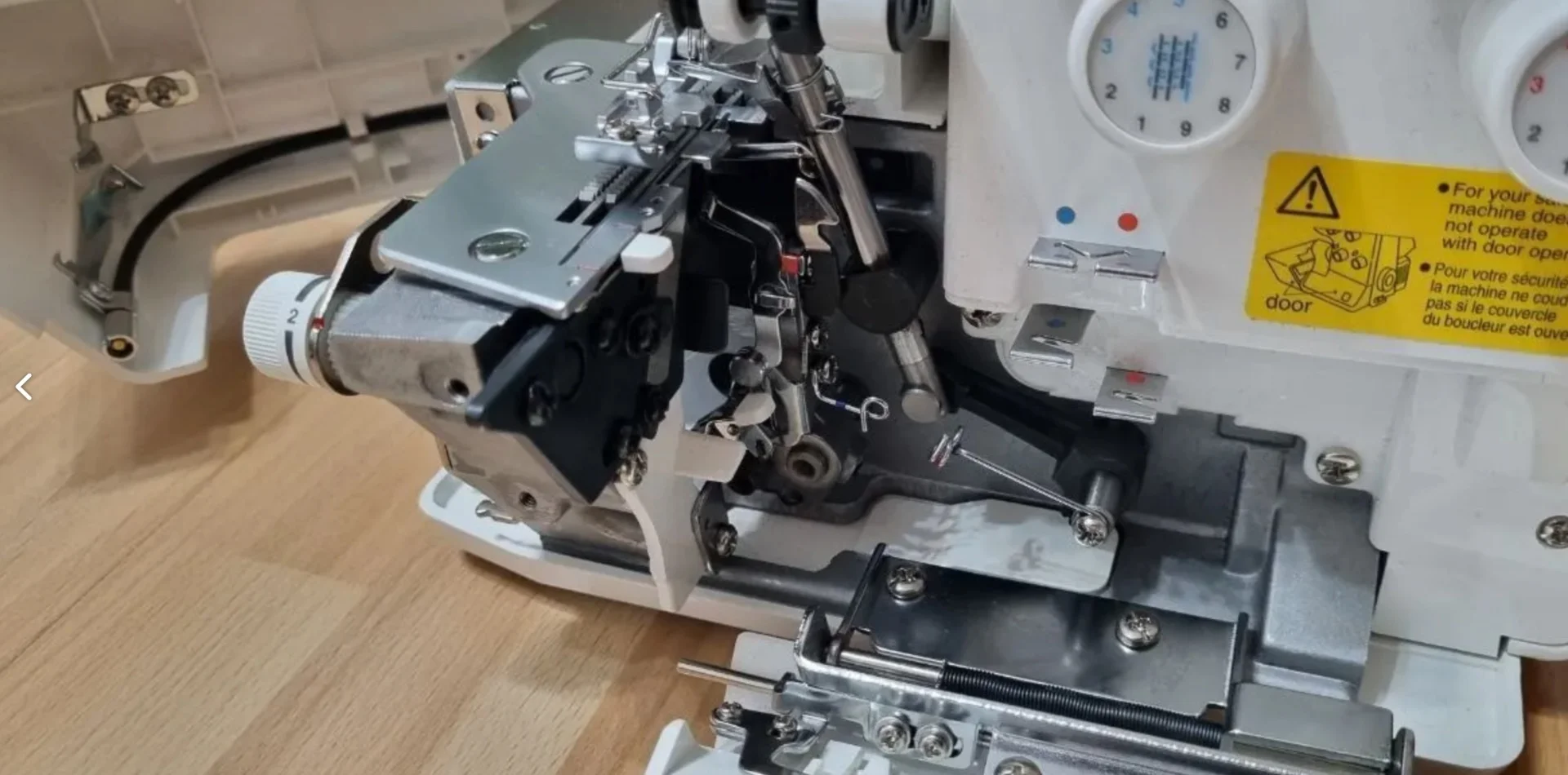 Оверлок Juki mo 654de - миниатюра 6