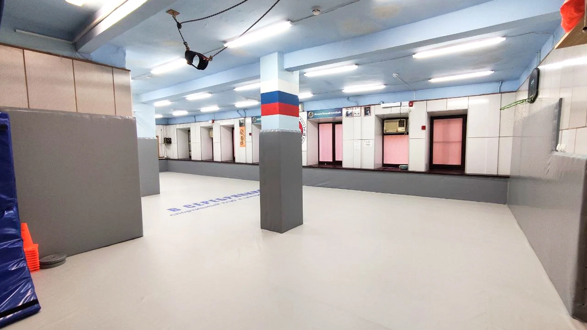 Спортивный зал 150 м² в центре Москвы - миниатюра 2