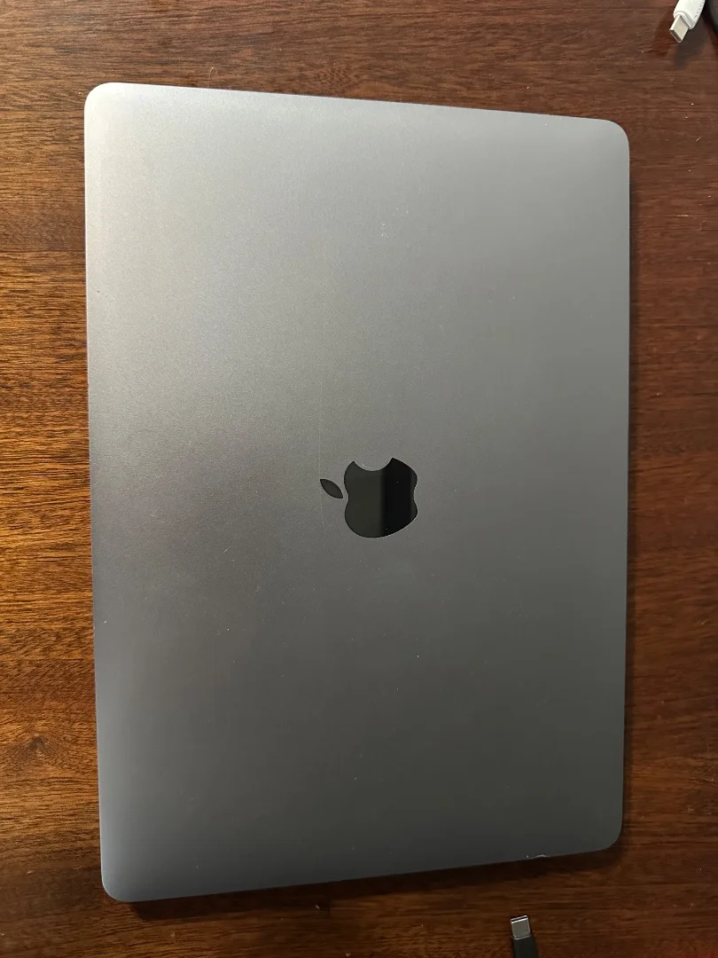 Продам Macbook pro 13 16/1TB - изображение 1