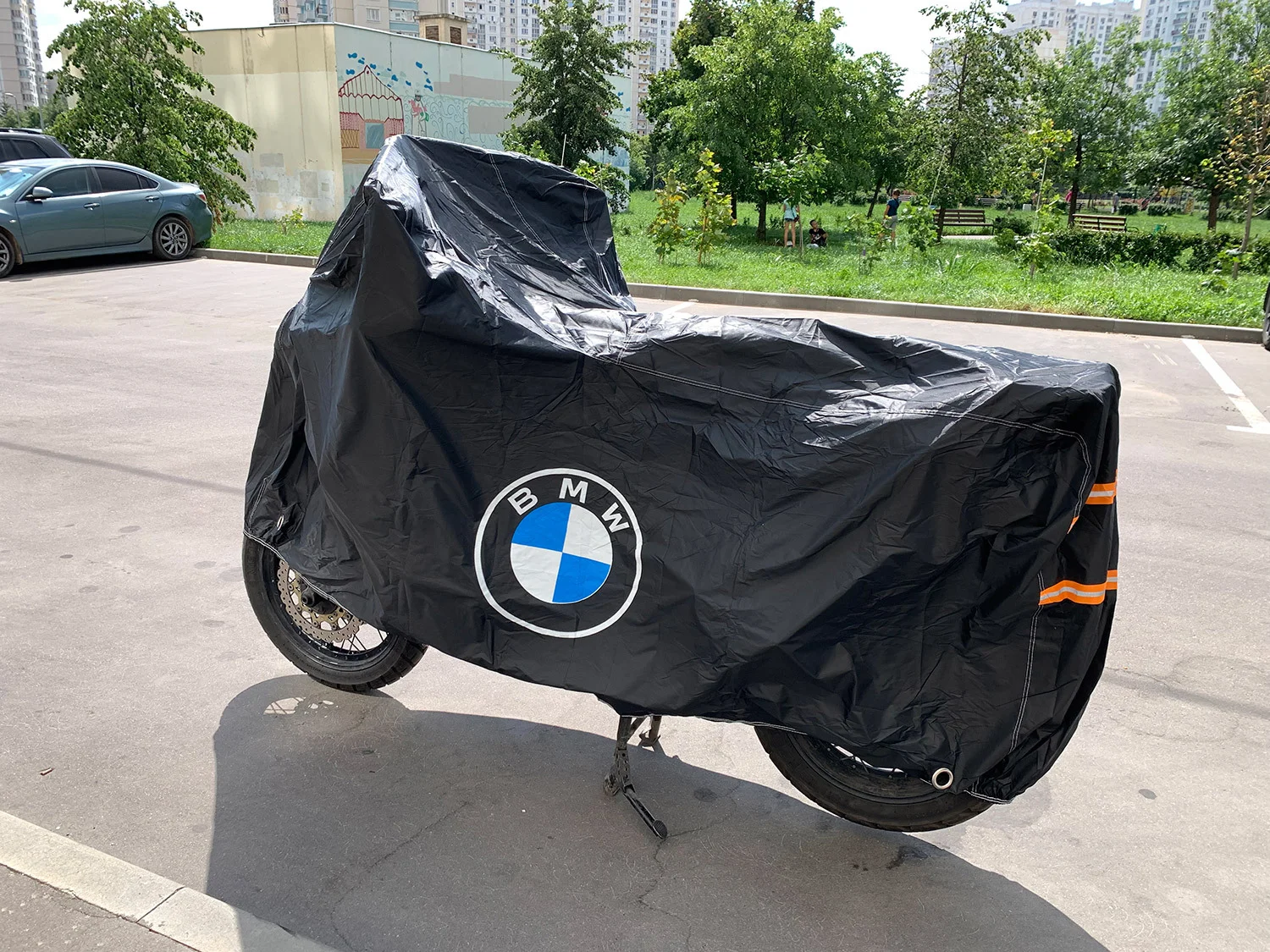 Чехол для мотоцикла с логотипом BMW - изображение 1