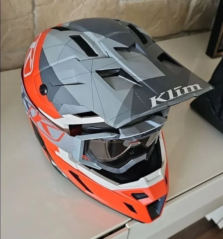 Шлем для снегохода Klim новый - изображение 1