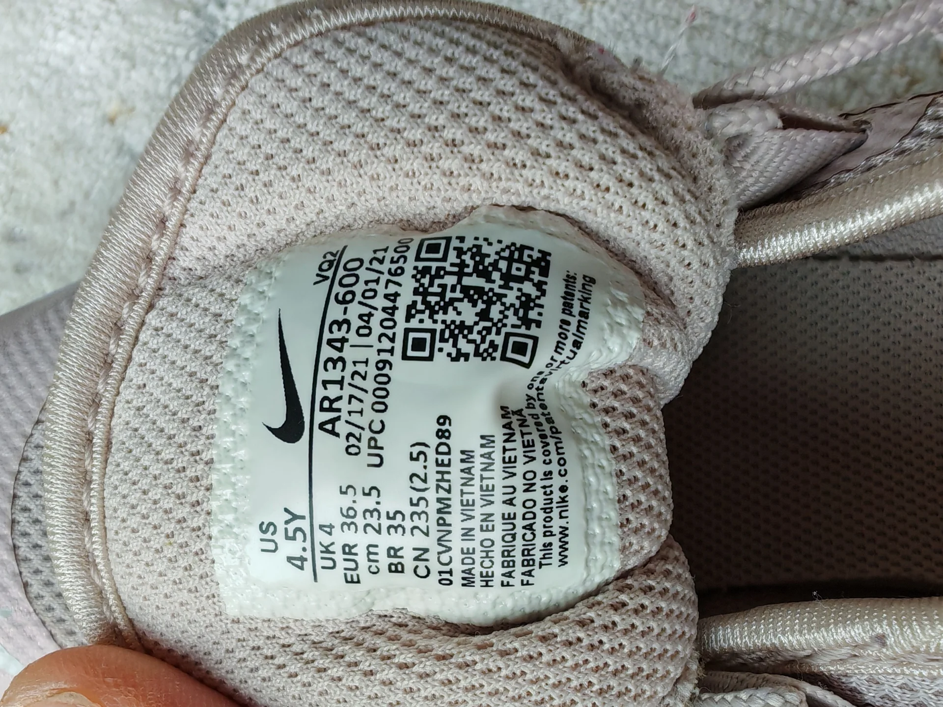 Кроссовки Nike Air Max Axis Pink 37 оригинал - миниатюра 3
