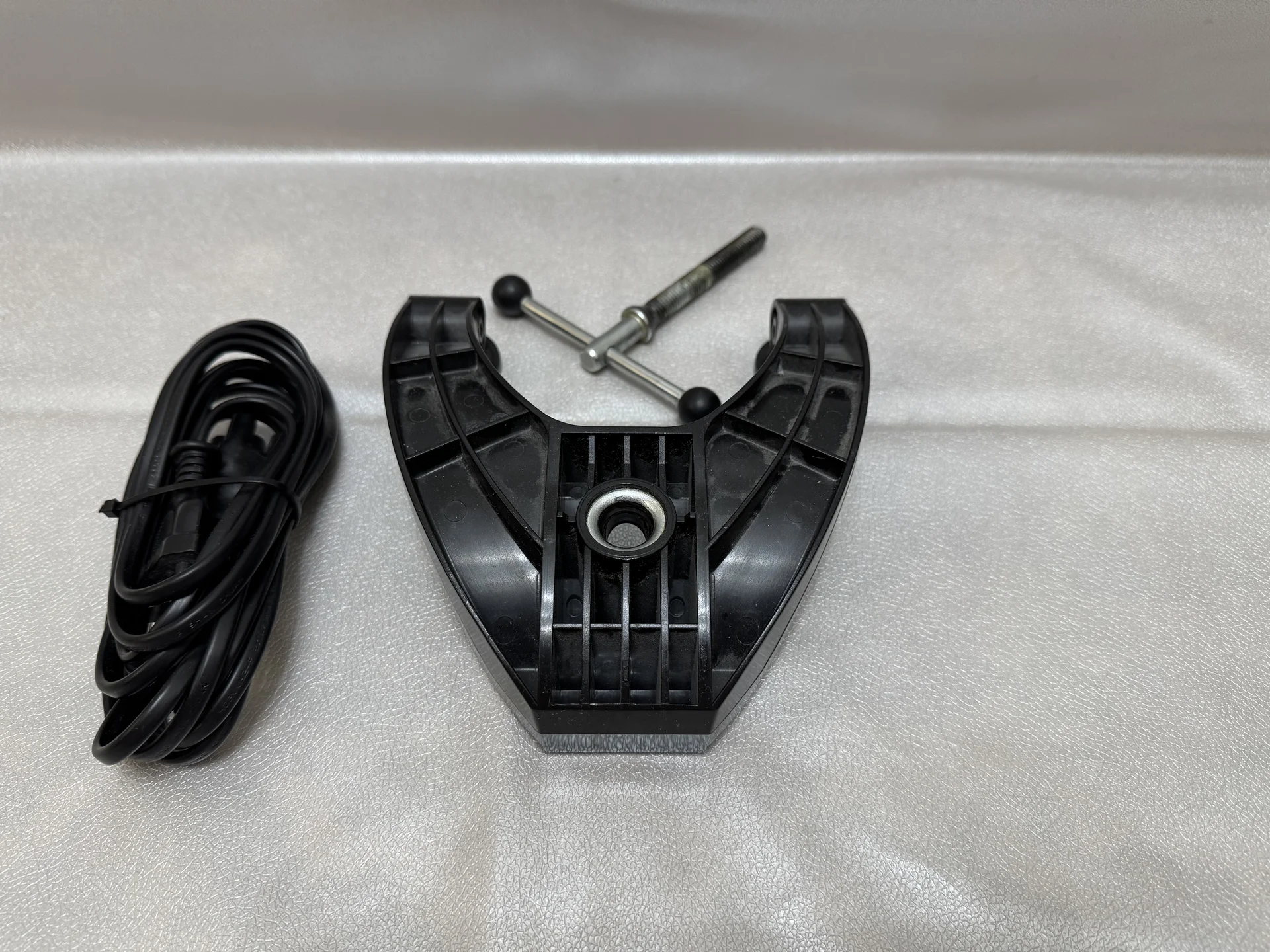 Игровой руль ThrustMaster T300 Alcantara - миниатюра 7