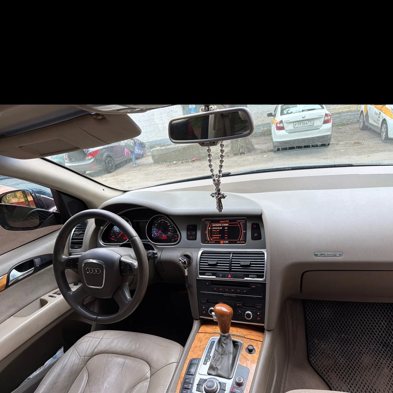 Audi Q7 - миниатюра 2