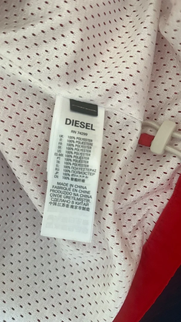 Ветровка Diesel оригинал 144 см - миниатюра 4
