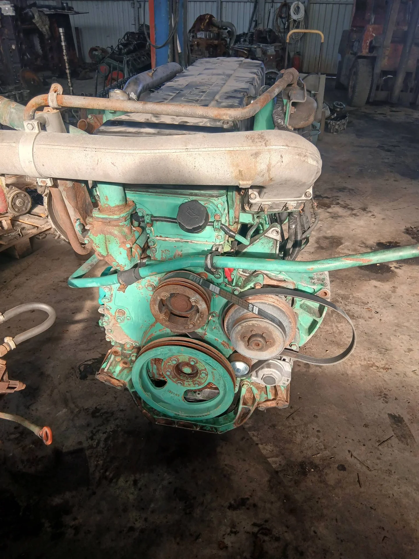 двигатель volvo D12A420 - изображение 1