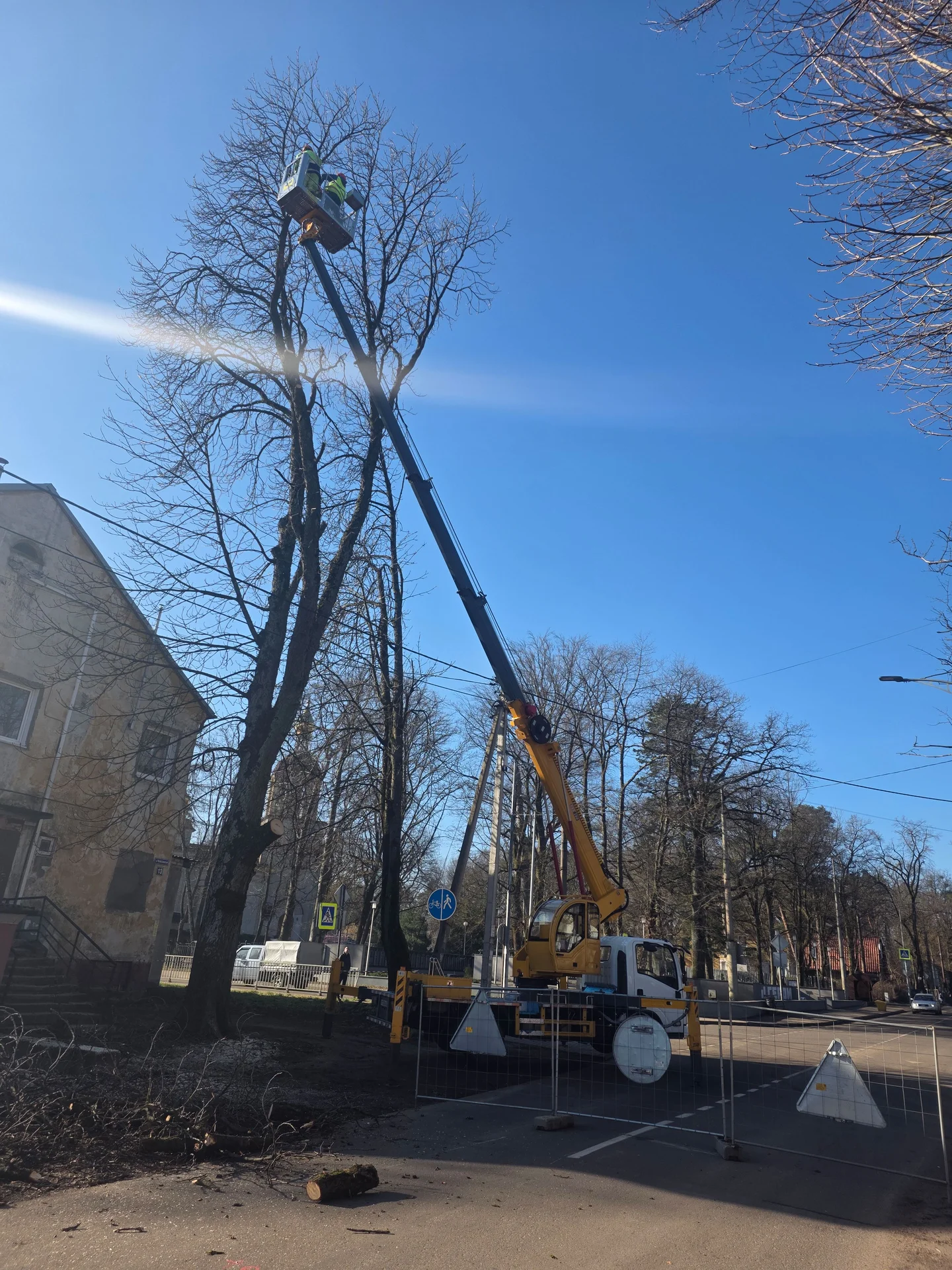 Услуги Автовышки 28 Метров - миниатюра 3