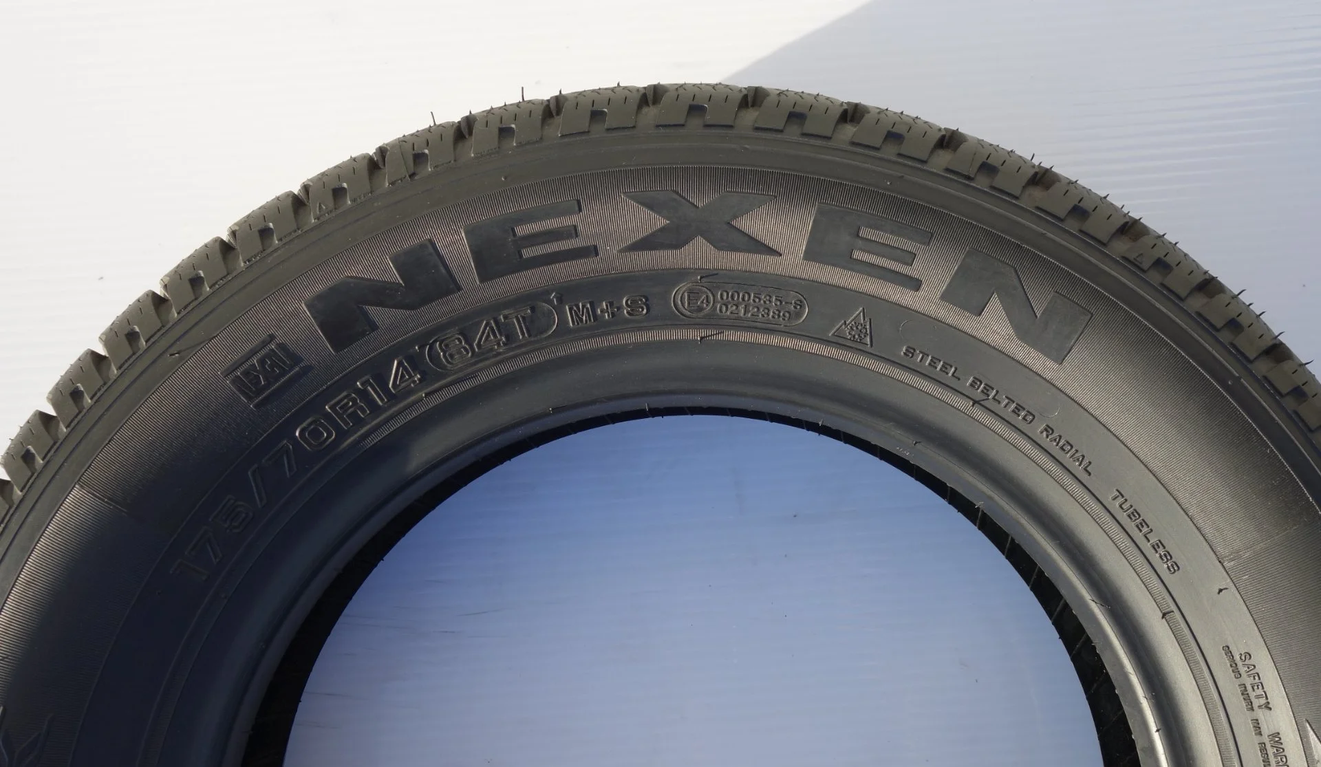 Автомобильная шина Nexen EuroWin 700 175/70R14 84T - миниатюра 2